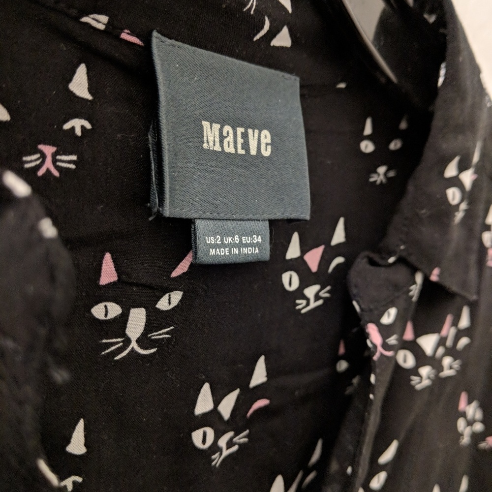 Cute shirt from Maeve with kitten print